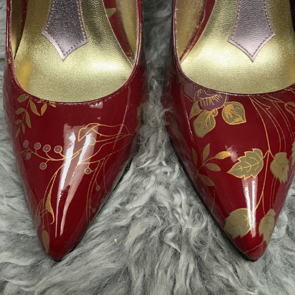 Hale Bob, Women Size 6 Red/gold Floral Print Patent Leather Heels - Picture 4 of 9